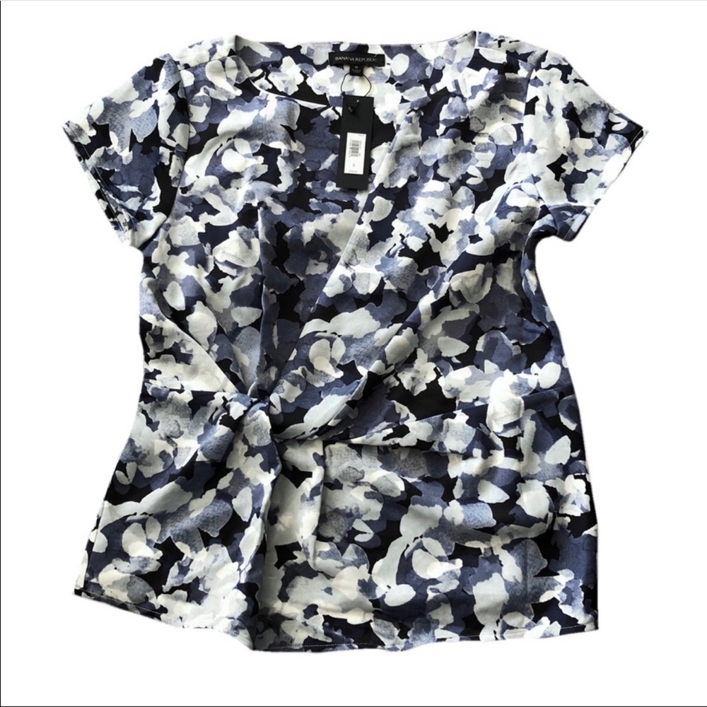 Banana republic blue and white faux knot front top